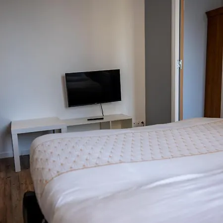 Budget Downtown With Parking * Charleville-Mézières