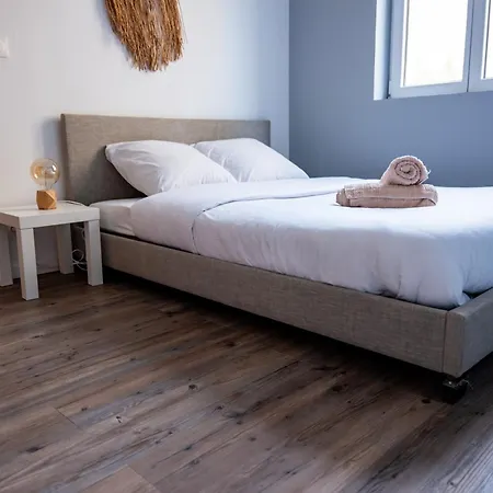 Apartamento Budget Downtown With Parking Charleville-Mézières