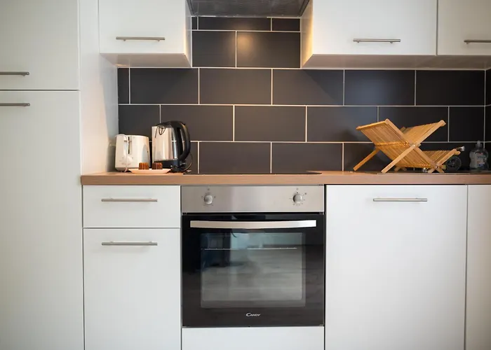 Lägenhet Budget Downtown With Parking