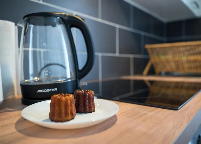 Budget Downtown With Parking Lägenhet